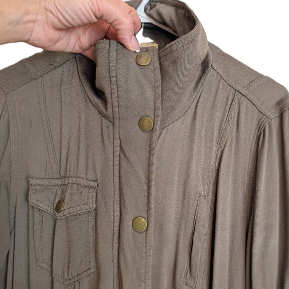 Lightweight Jacket - Picture 5 of 11